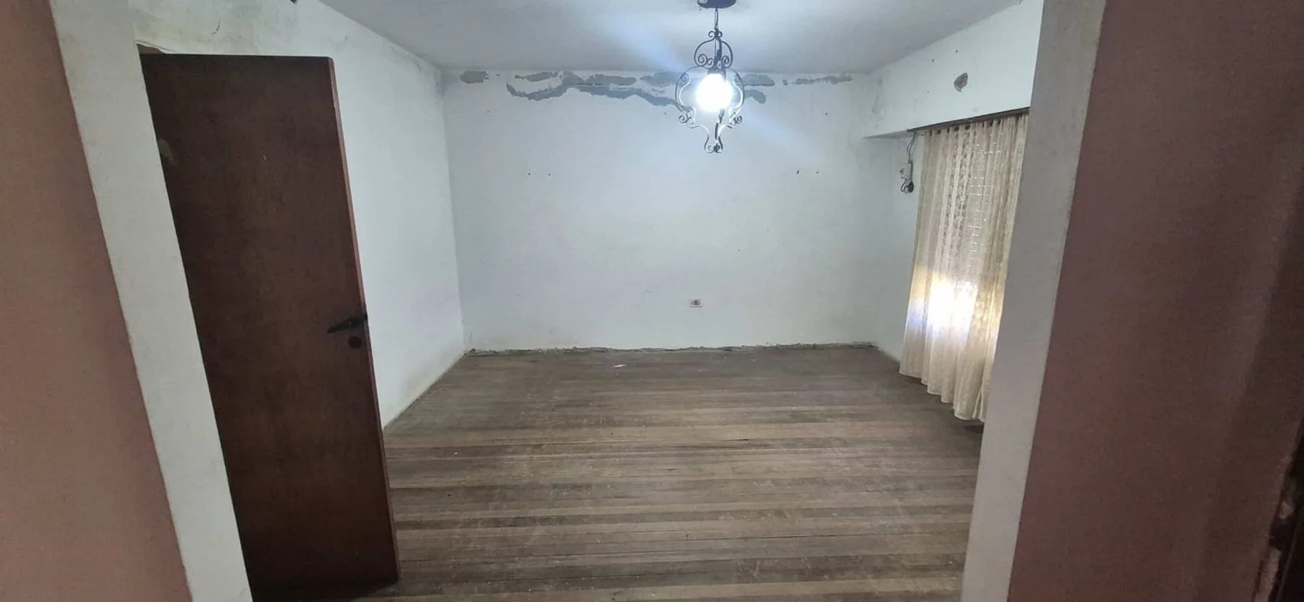 Casa de 4 ambientes en venta en Berazategui, Calle 136 100, foto 3