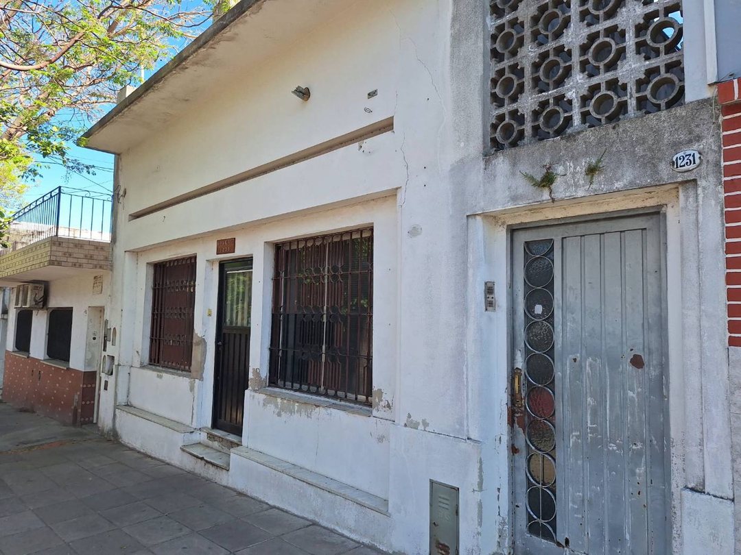 VENTA CASA 5 AMB TERRAZA JARDIN PARQUE AVELLANEDA