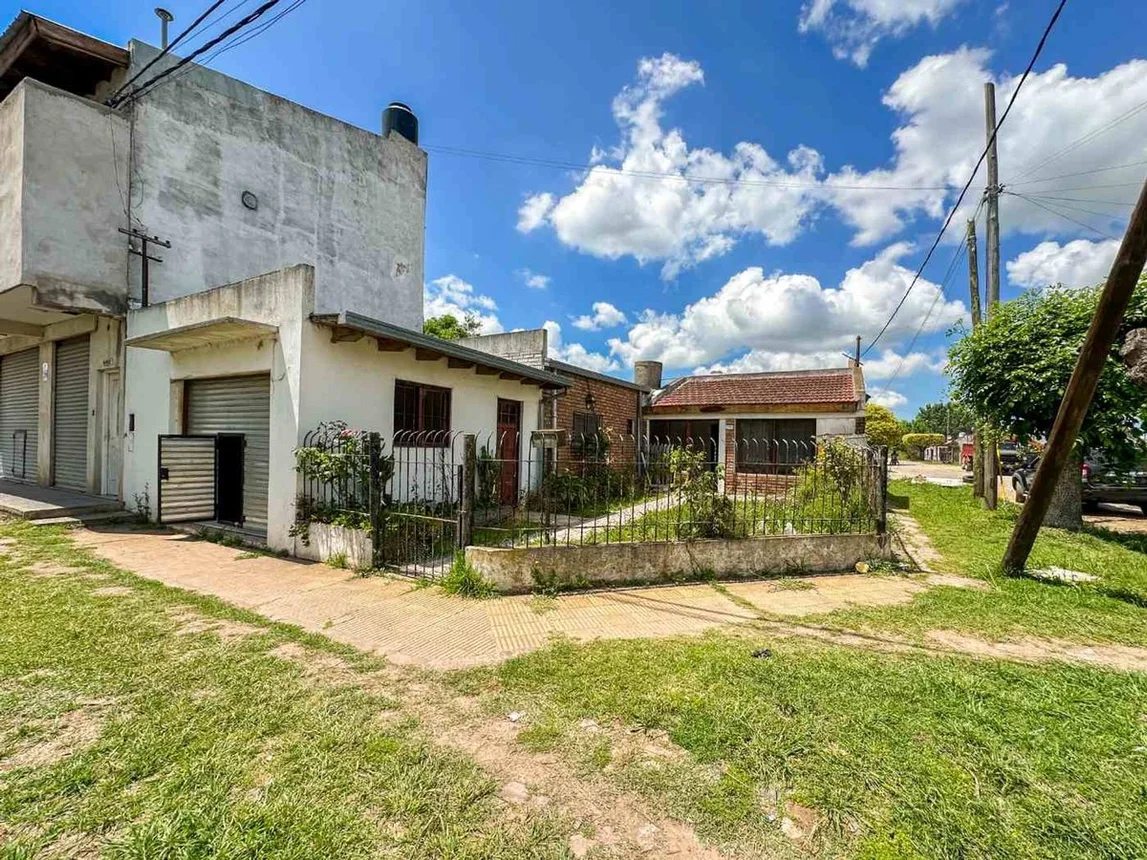 Casa en venta en La Plata, foto 2