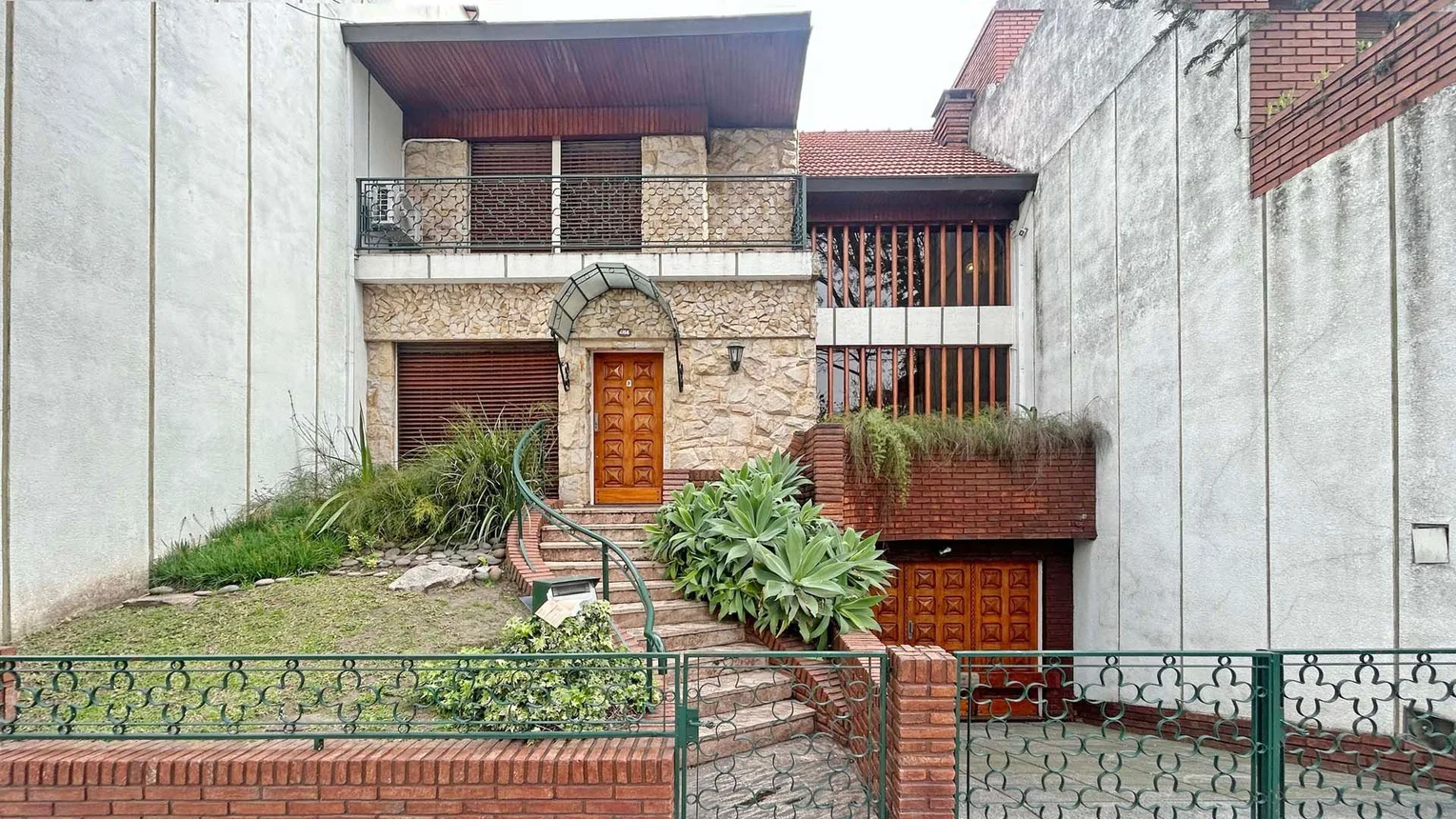 Casa de 5 ambientes en venta en Villa Pueyrredón, Helguera 4100