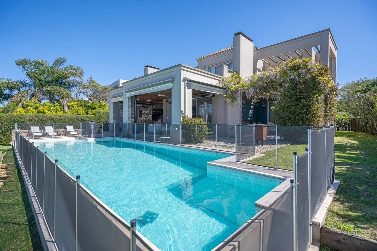 Casa de 6 ambientes en venta en Rincón de Milberg, Avenida Santa María de Las Conchas 4200
