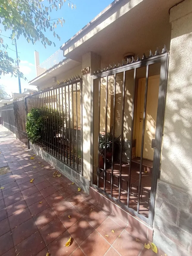 Casa en venta en Guaymallén, foto 3