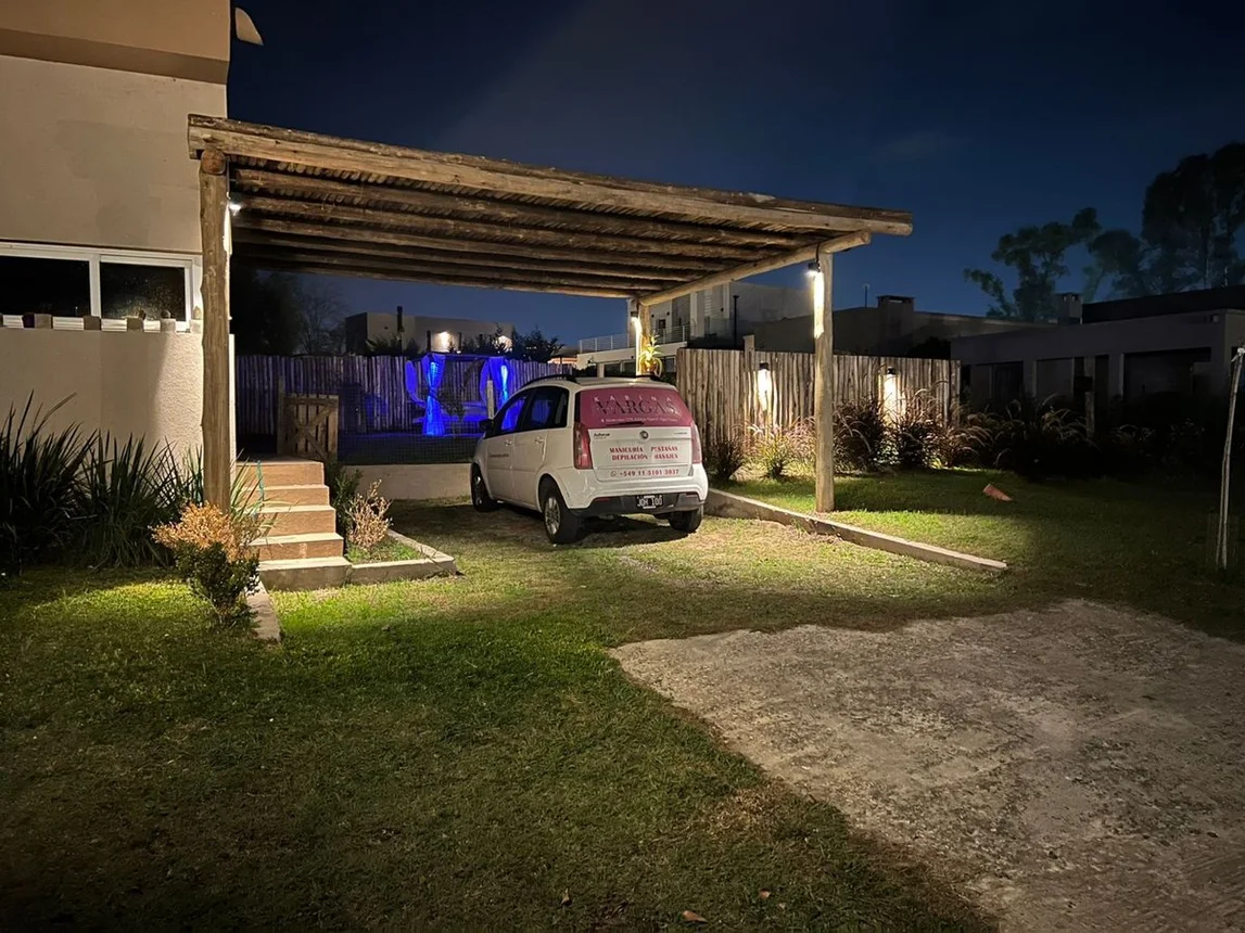 Casa en venta en Pilar, foto 2
