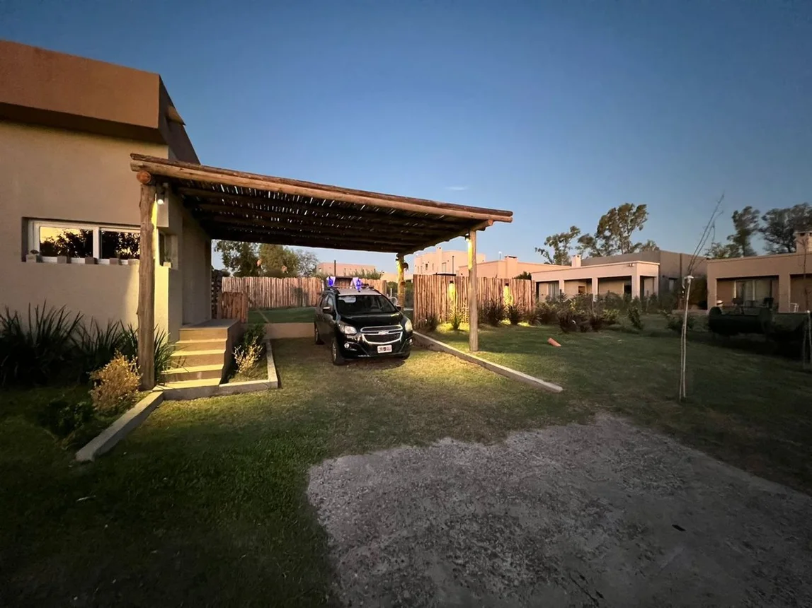 Casa en venta en Pilar, foto 3