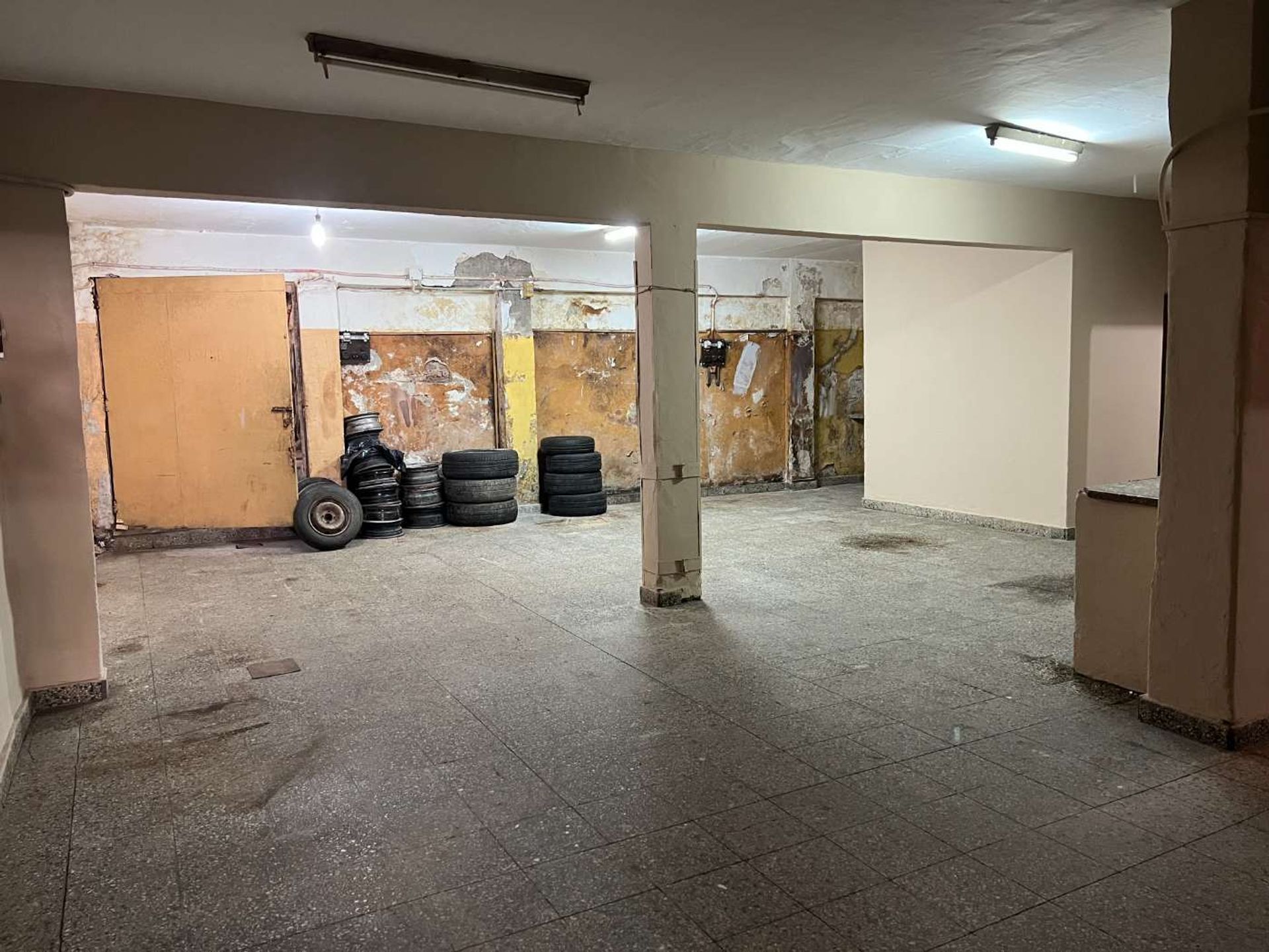 LOCAL COMERCIAL ALQULER CON DEPOSITO MACROCENTRO - foto 4