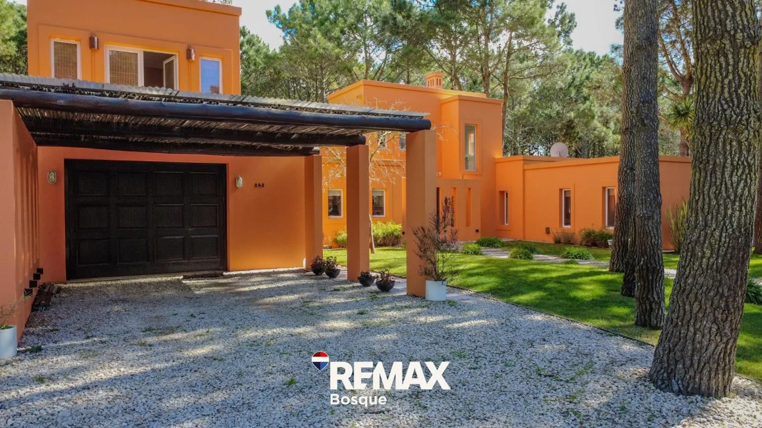 Casa en venta en Pinamar, foto 3
