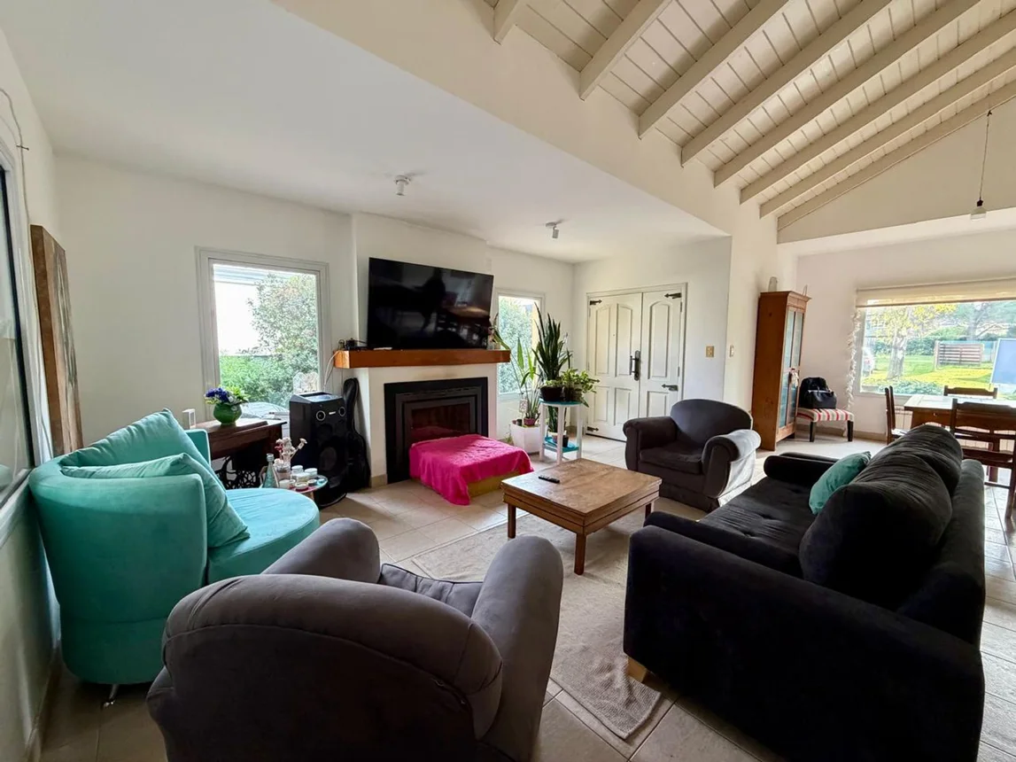 Casa en venta en Bahía Blanca, foto 2