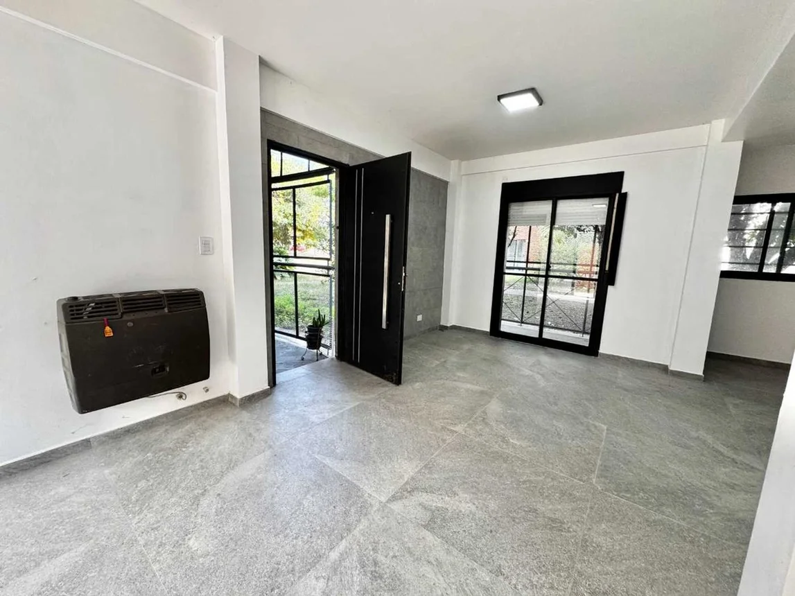 PH de 4 ambientes en venta en Villa Tesei, Juan Jufré 400, foto 2