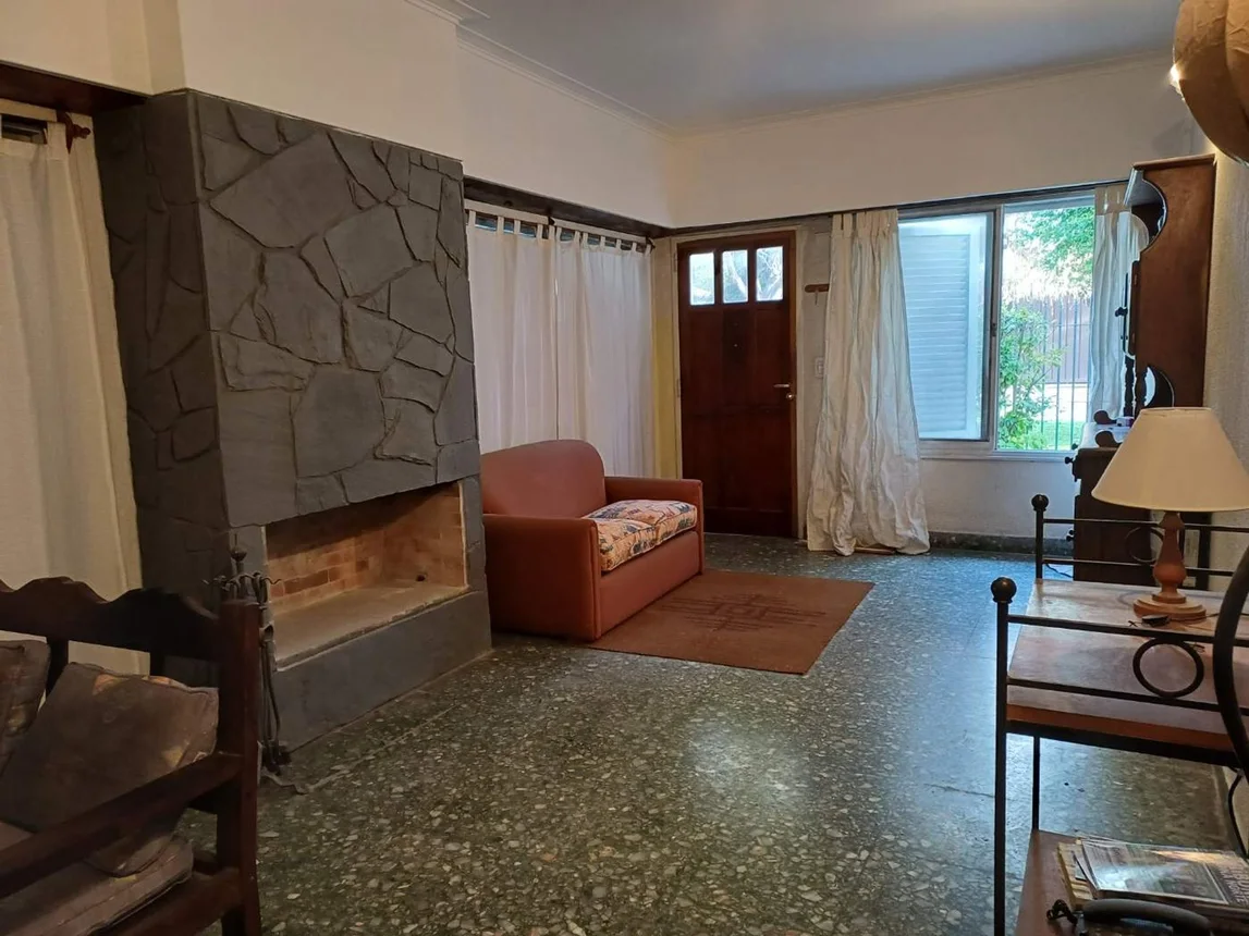 Casa de 6 ambientes en venta en Manuel B. Gonnet, 20 E/ 505 y 506 2600, foto 5