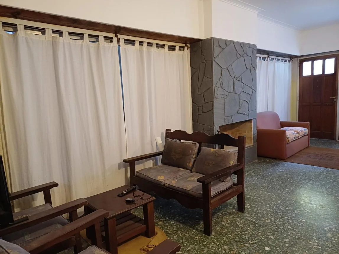 Casa de 6 ambientes en venta en Manuel B. Gonnet, 20 E/ 505 y 506 2600, foto 4