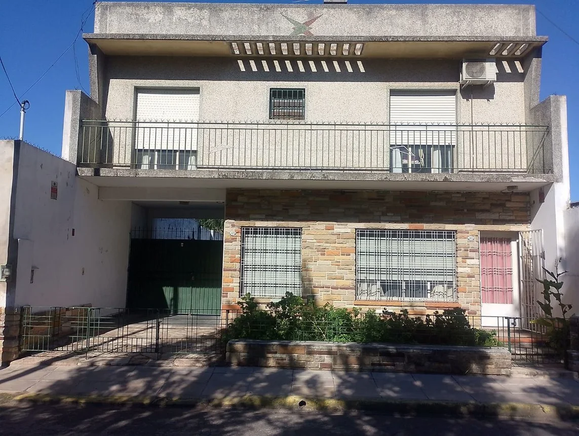 Casa en venta en Villa Sarmiento