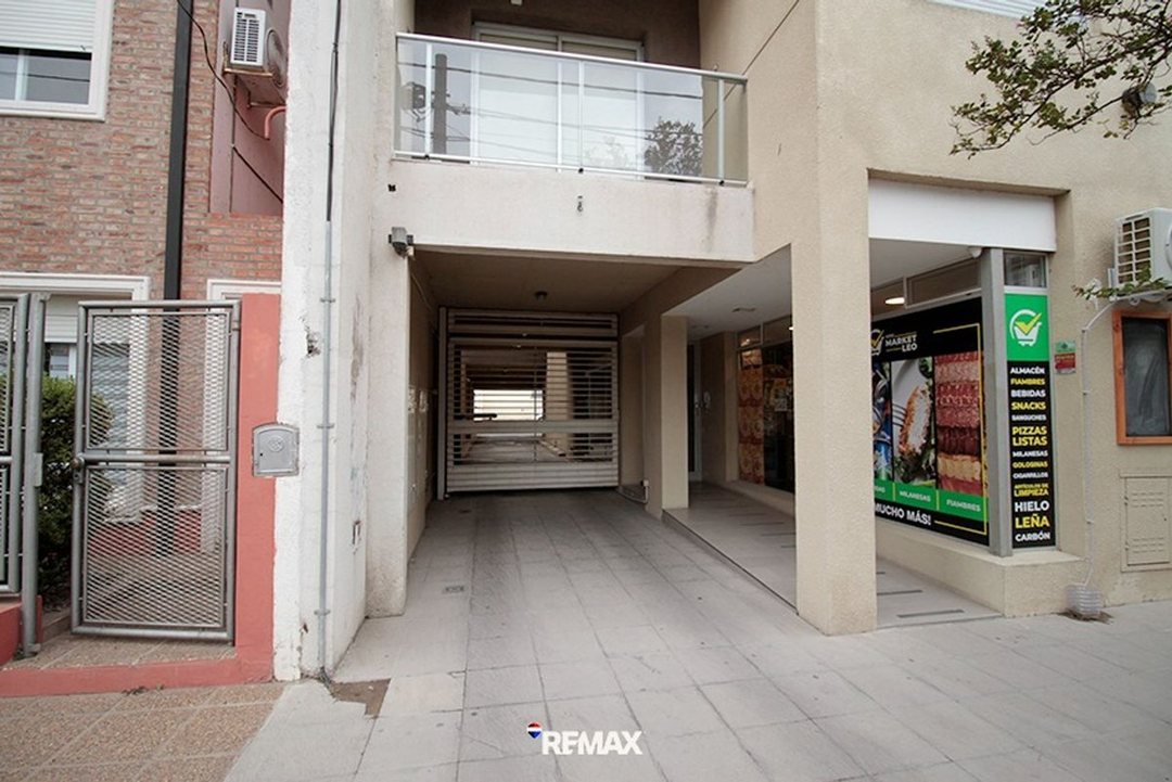 COCHERAS  GUEMES 900