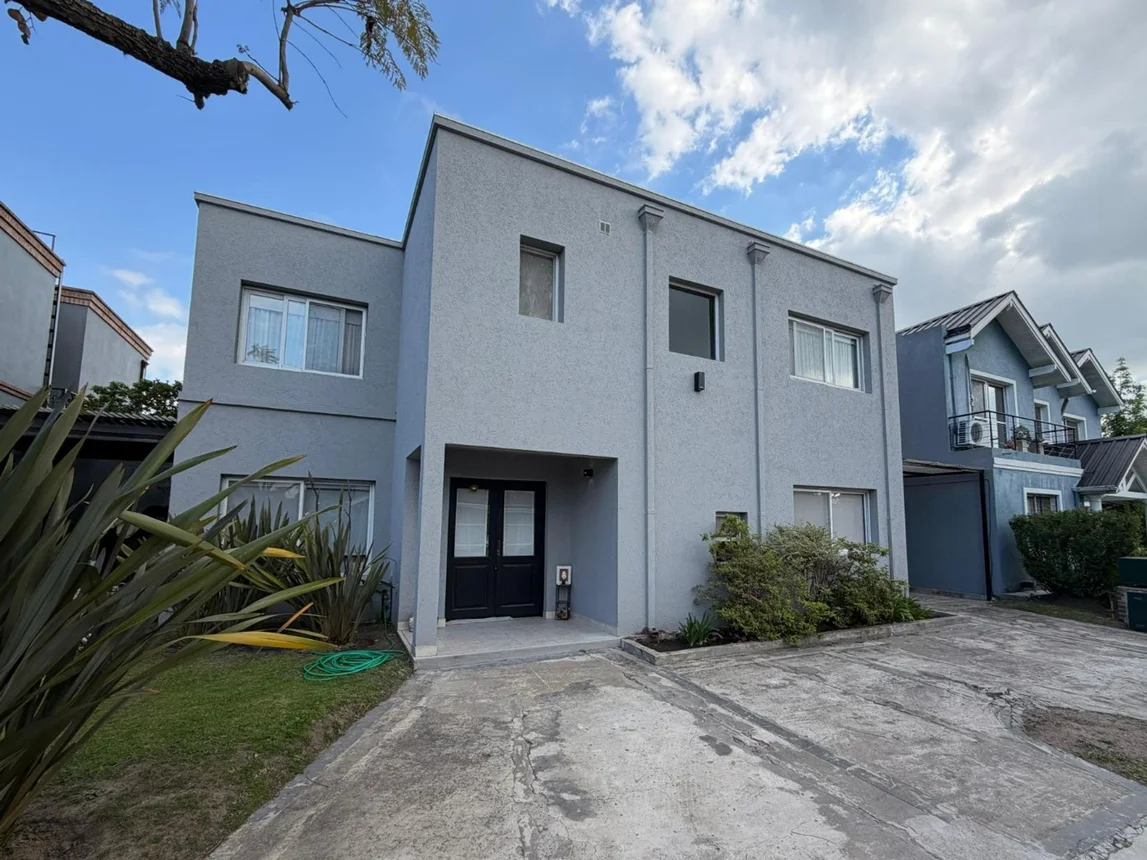 Casa de 5 ambientes en venta en Tigre, Williams 1800