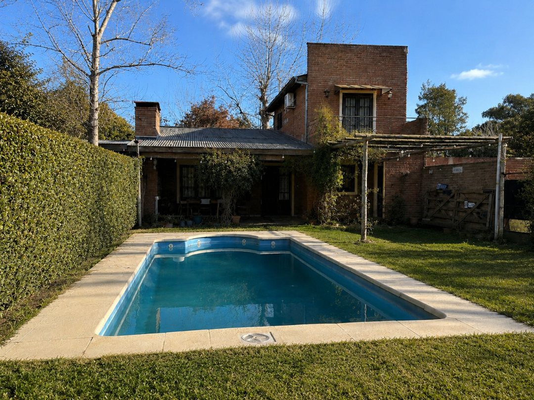 VENTA CASA 3 AMB QUINTA FRANCISCO ALVAREZ FINANCIA