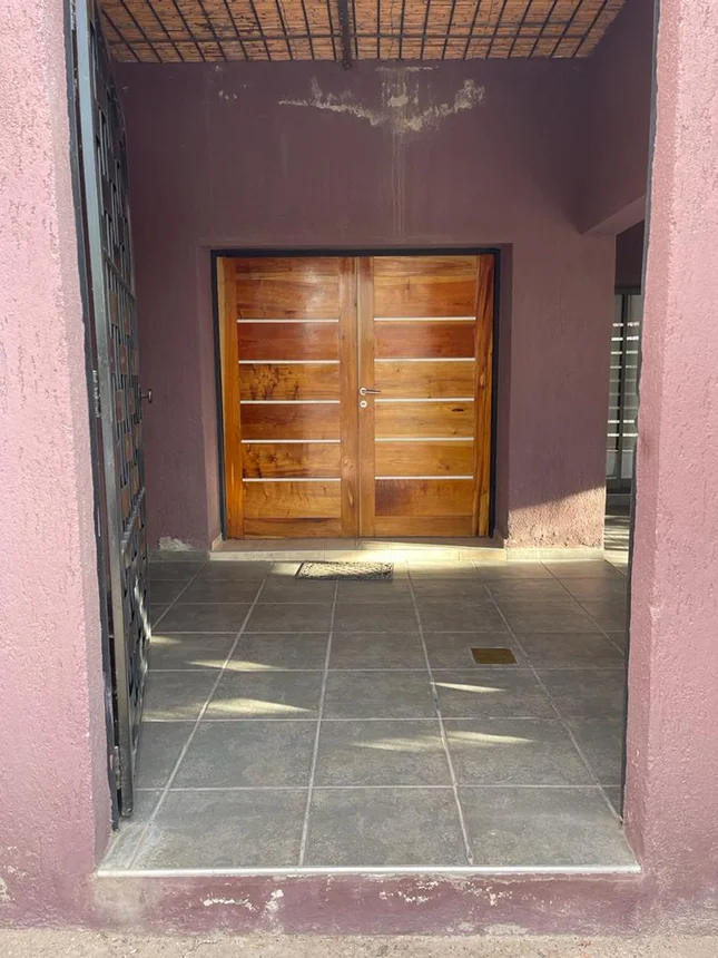 Casa en venta en Guaymallén, foto 2