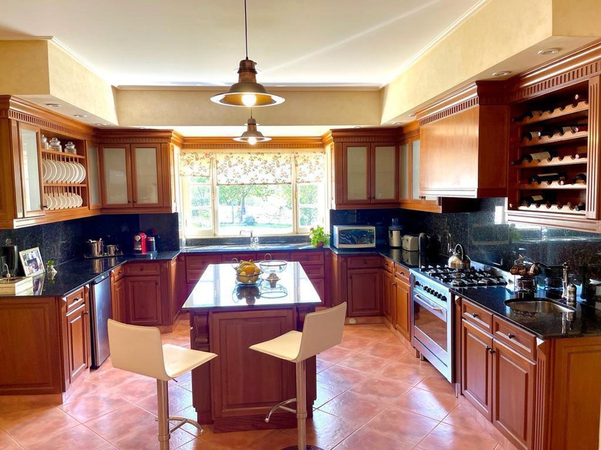 CASA CON PILETA 5 DORM VENTA O PERMUTA EN EL TIPAL - foto 6