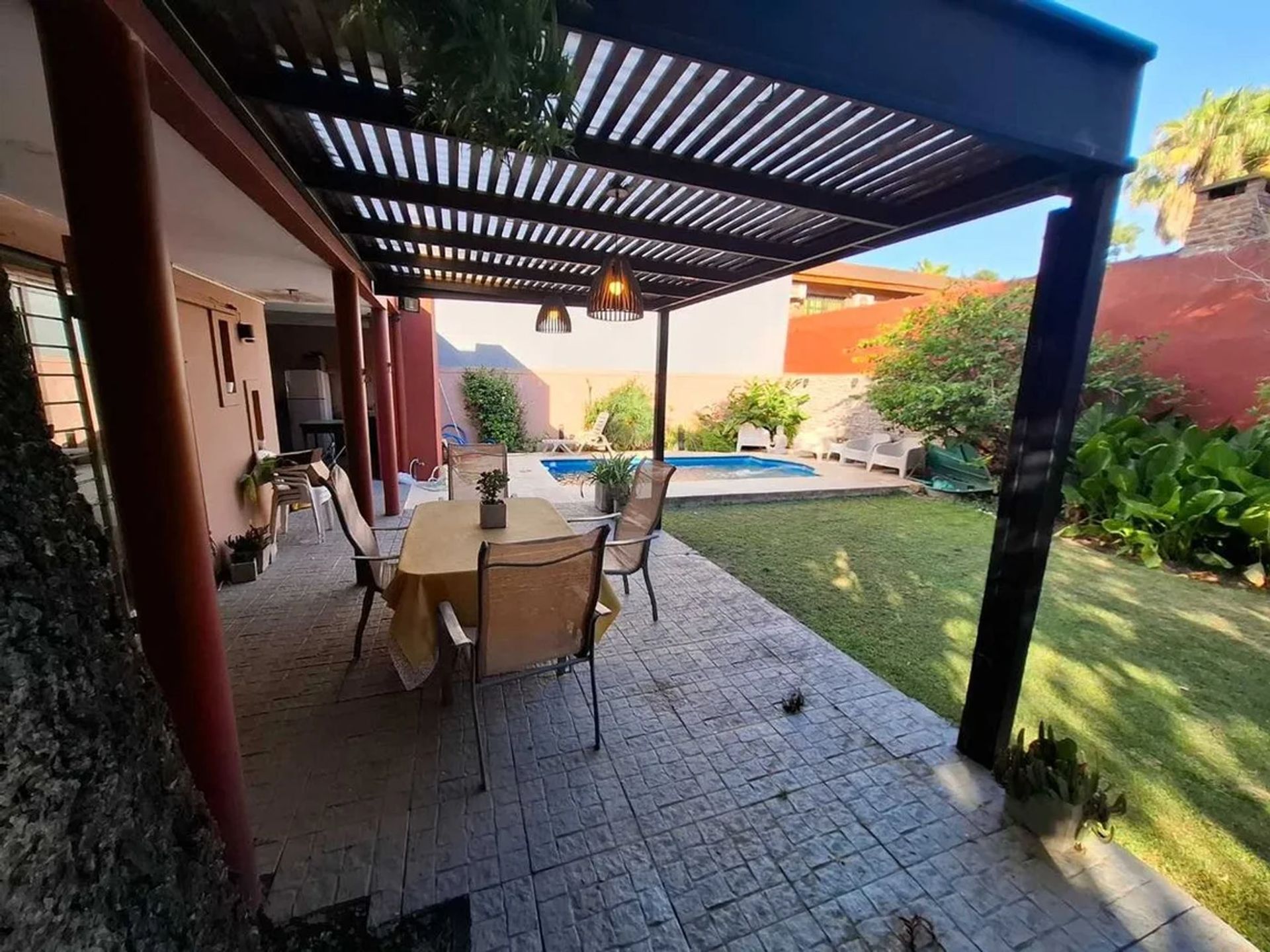Foto 6 — VENTA CASA 4AMB ITUZAINGO PB PILETA COCHERA 400M2