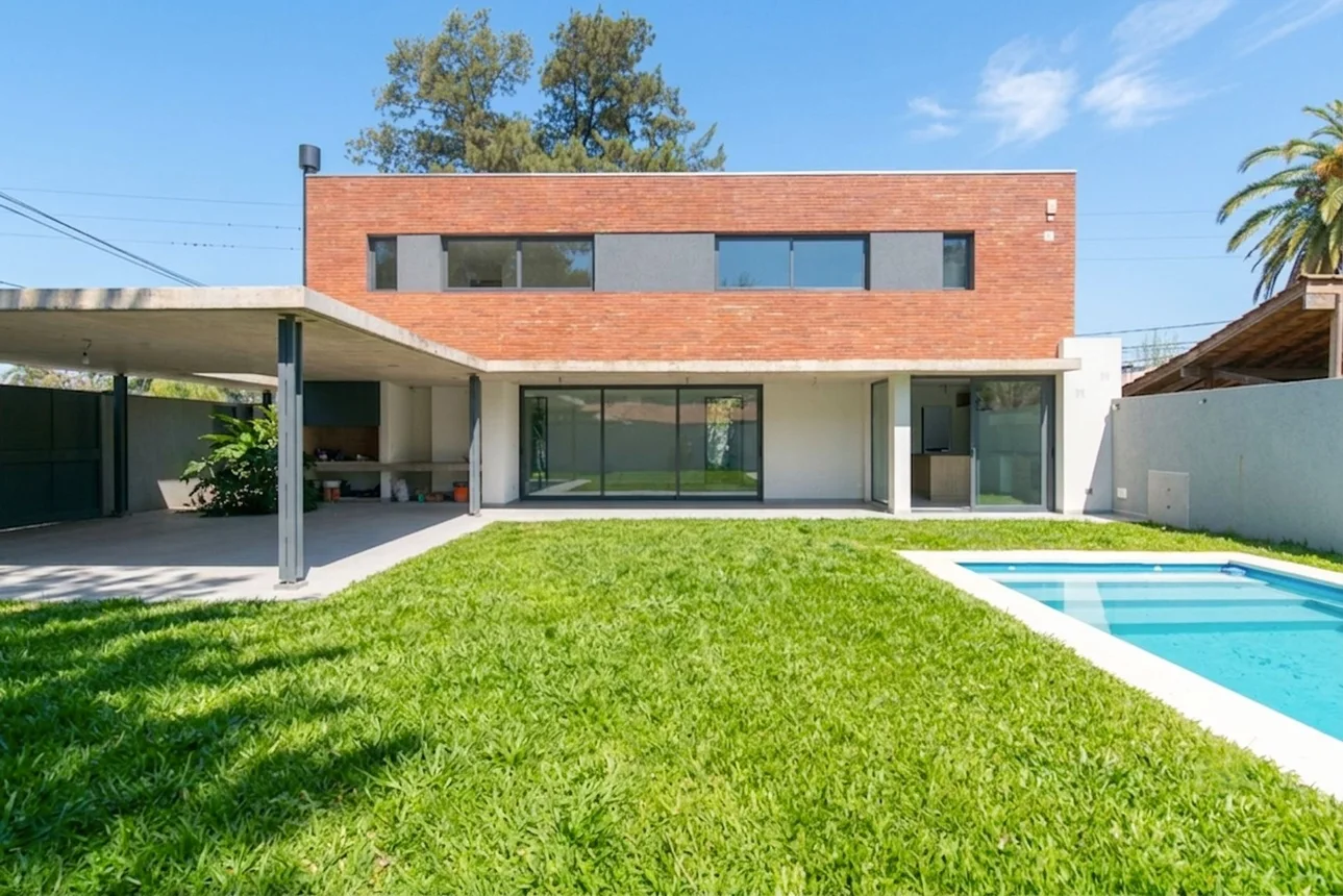 Casa en venta castelar norte. con pileta y jardin, foto 1