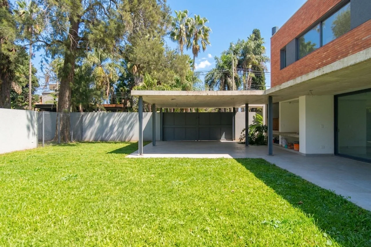 Casa en venta castelar norte. con pileta y jardin, foto 2