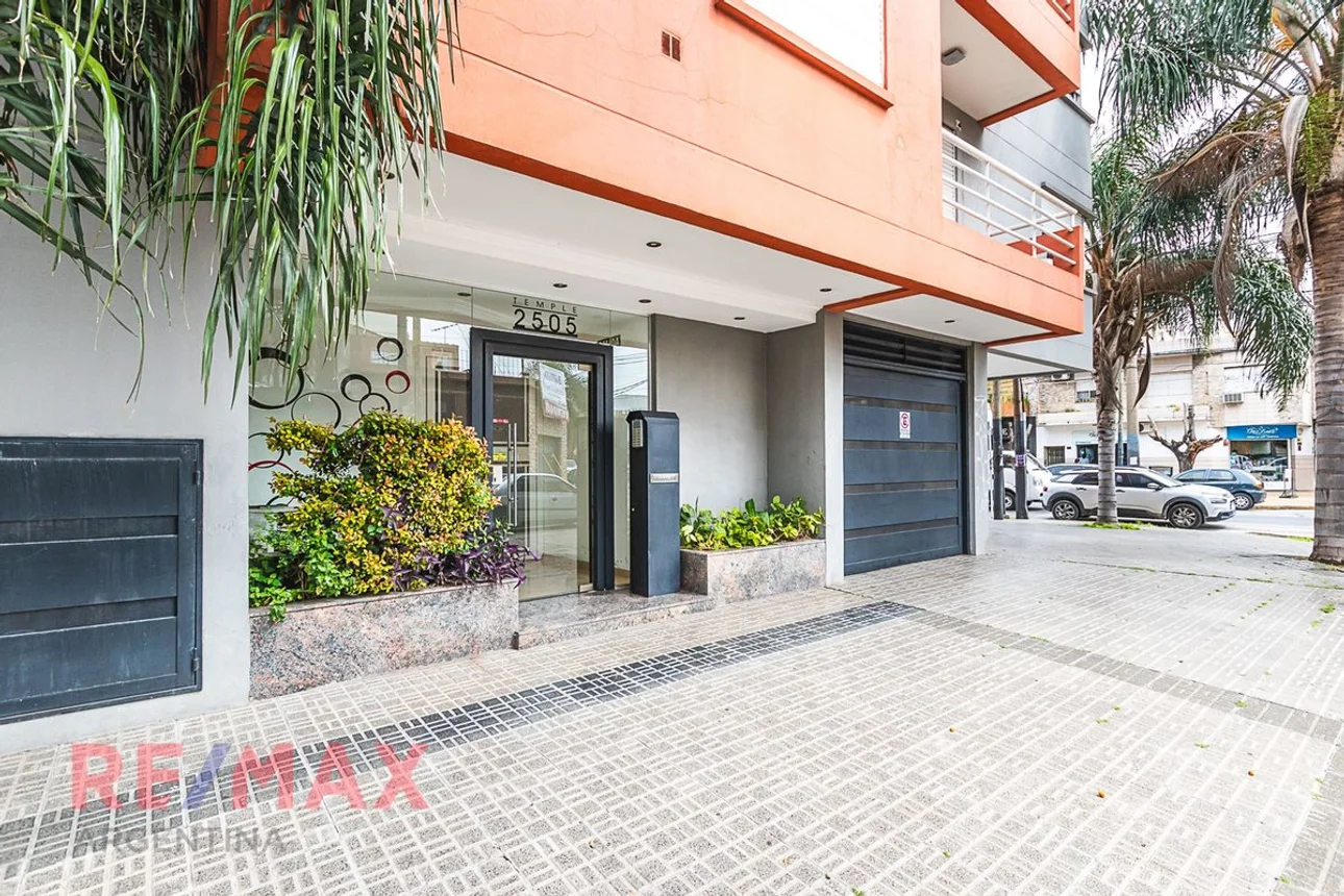 Departamento de 3 ambientes en venta en Lomas del Mirador, Temple 2500