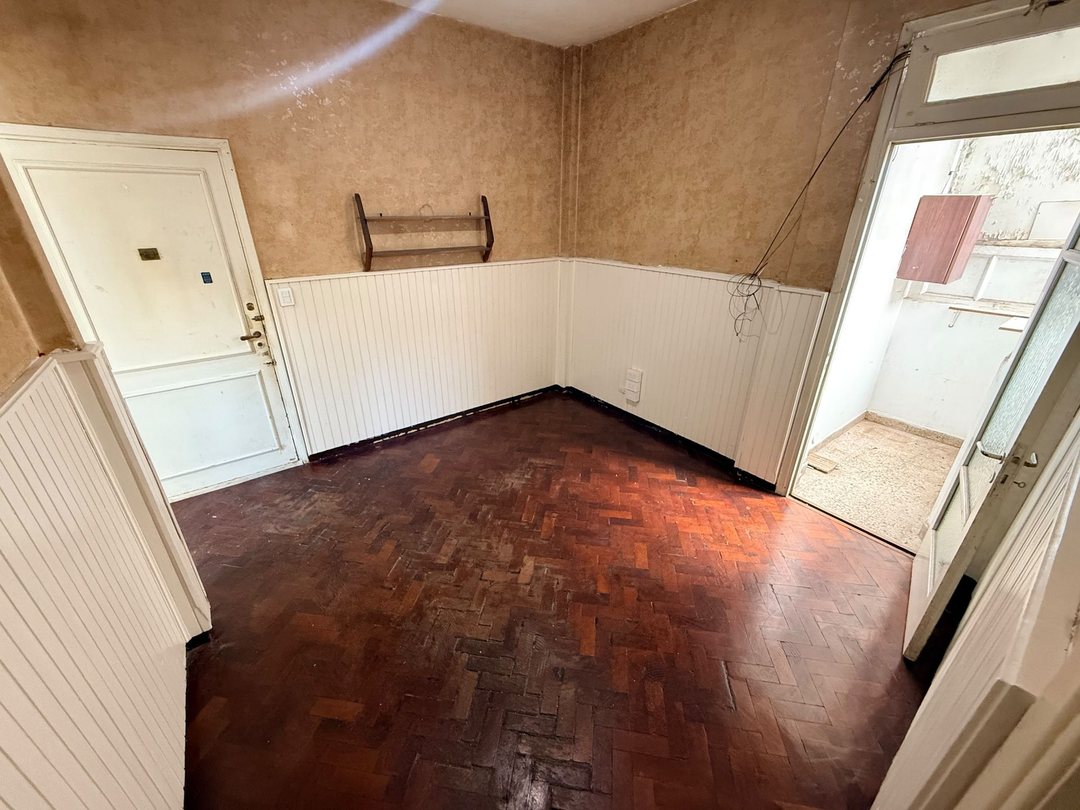 DEPARTAMENTO 2 AMB 1* PISO ESCALERA CHACARITA