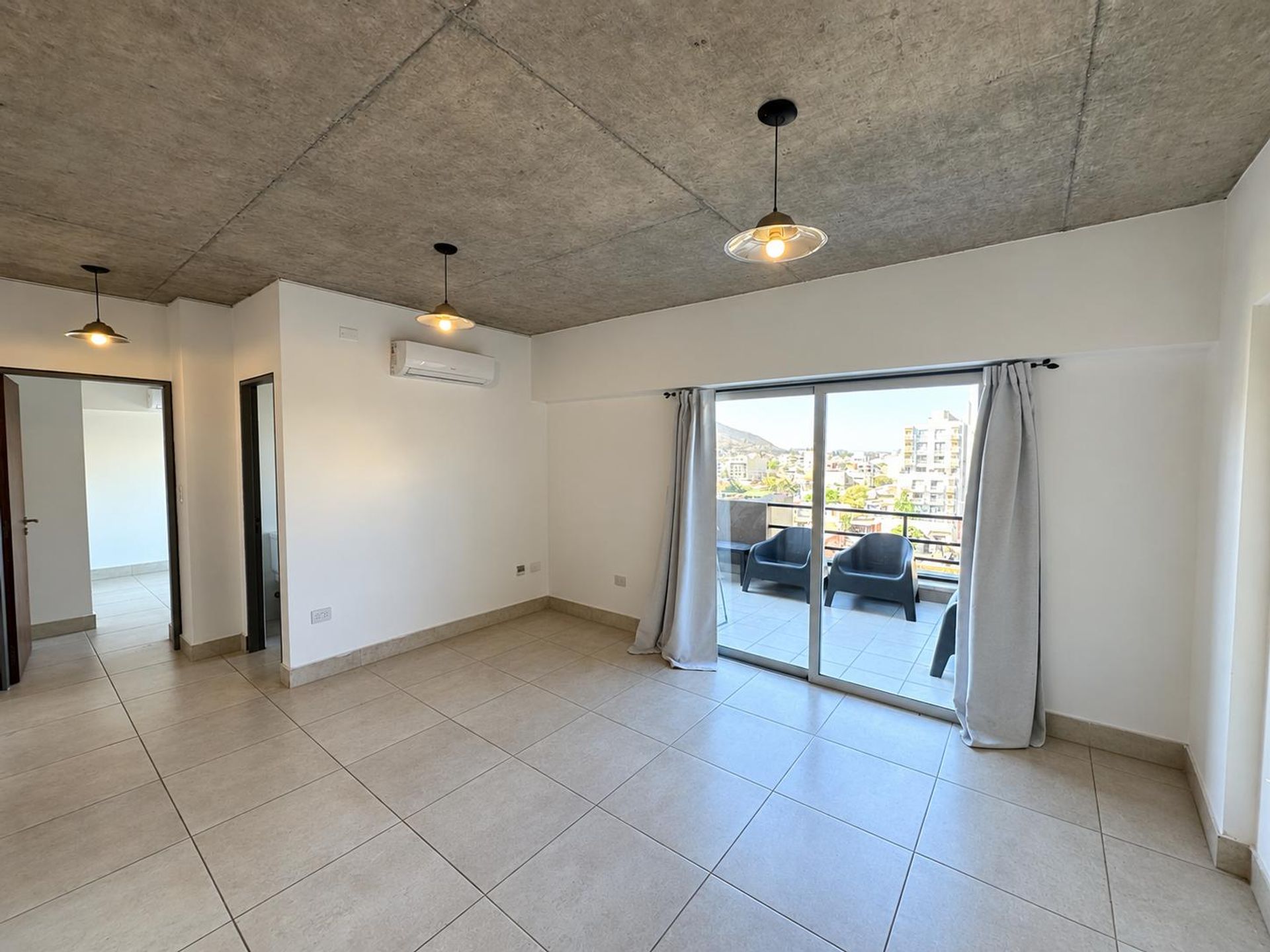 DEPARTAMENTO 1 DORM VENTA CON AMPLIO BALCON - foto 2