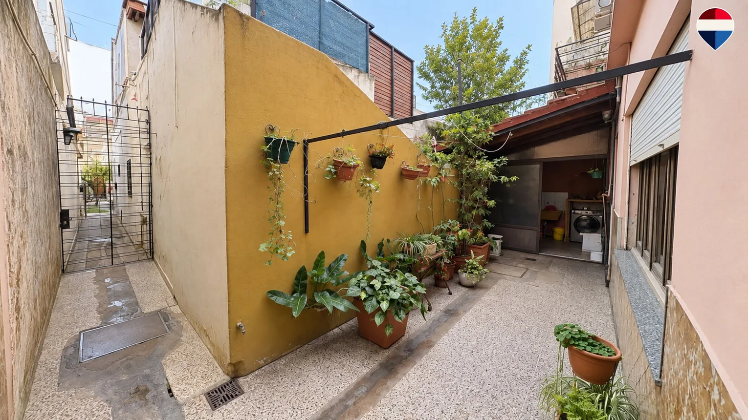 PH de 3 ambientes en venta en Sarandí, Coronel Espora 300