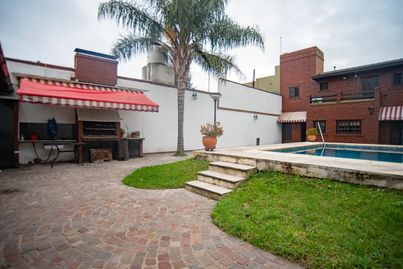 Casa de 4 ambientes en venta en Don Bosco, Chiclana 900, foto 2