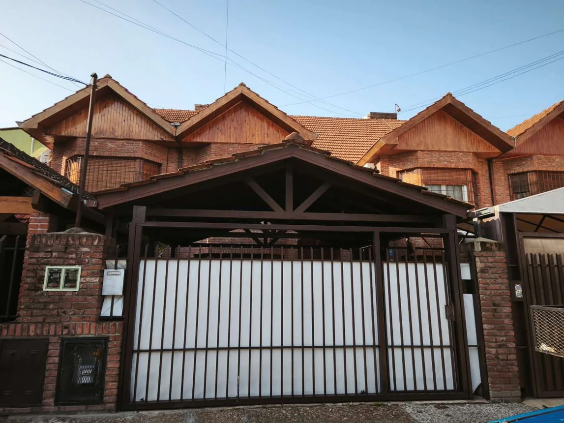 Casa tríplex en venta en Olivos, foto 3