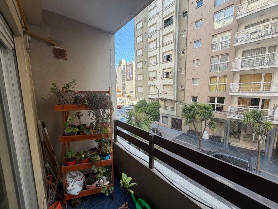 VENTA DEPARTAMENTO 2 AMBIENTES BALCON BAULERA FTE