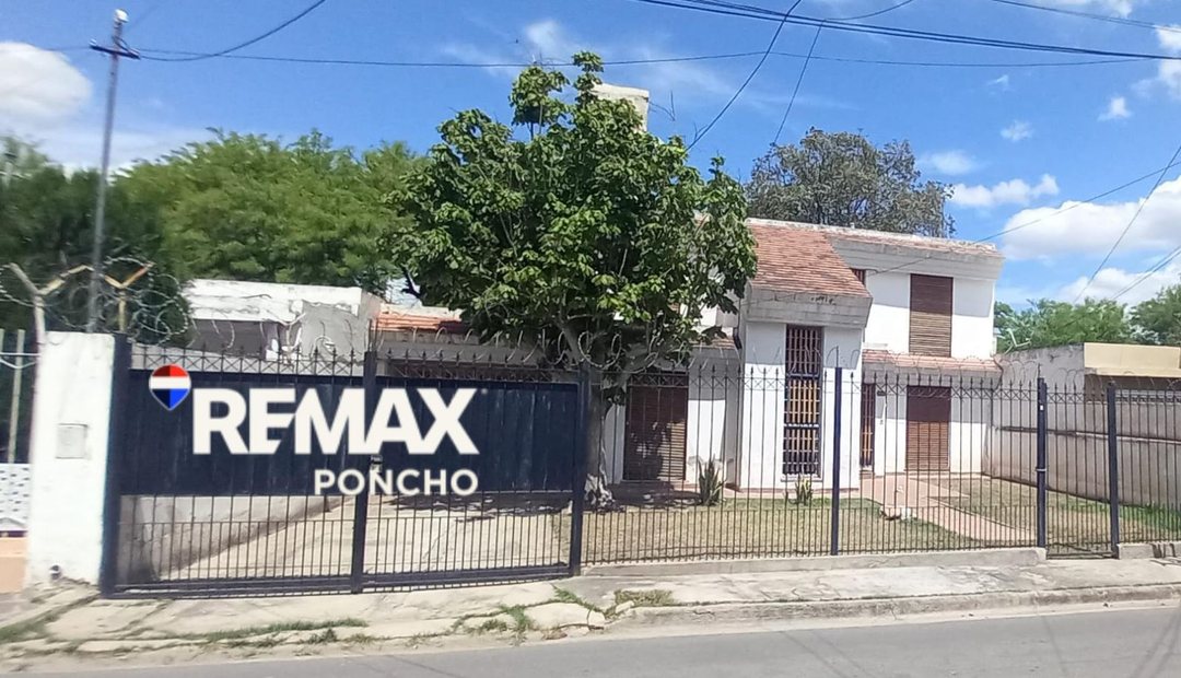 SE ALQUILA CASA 3 DORMIT. B° LA CHACARITA