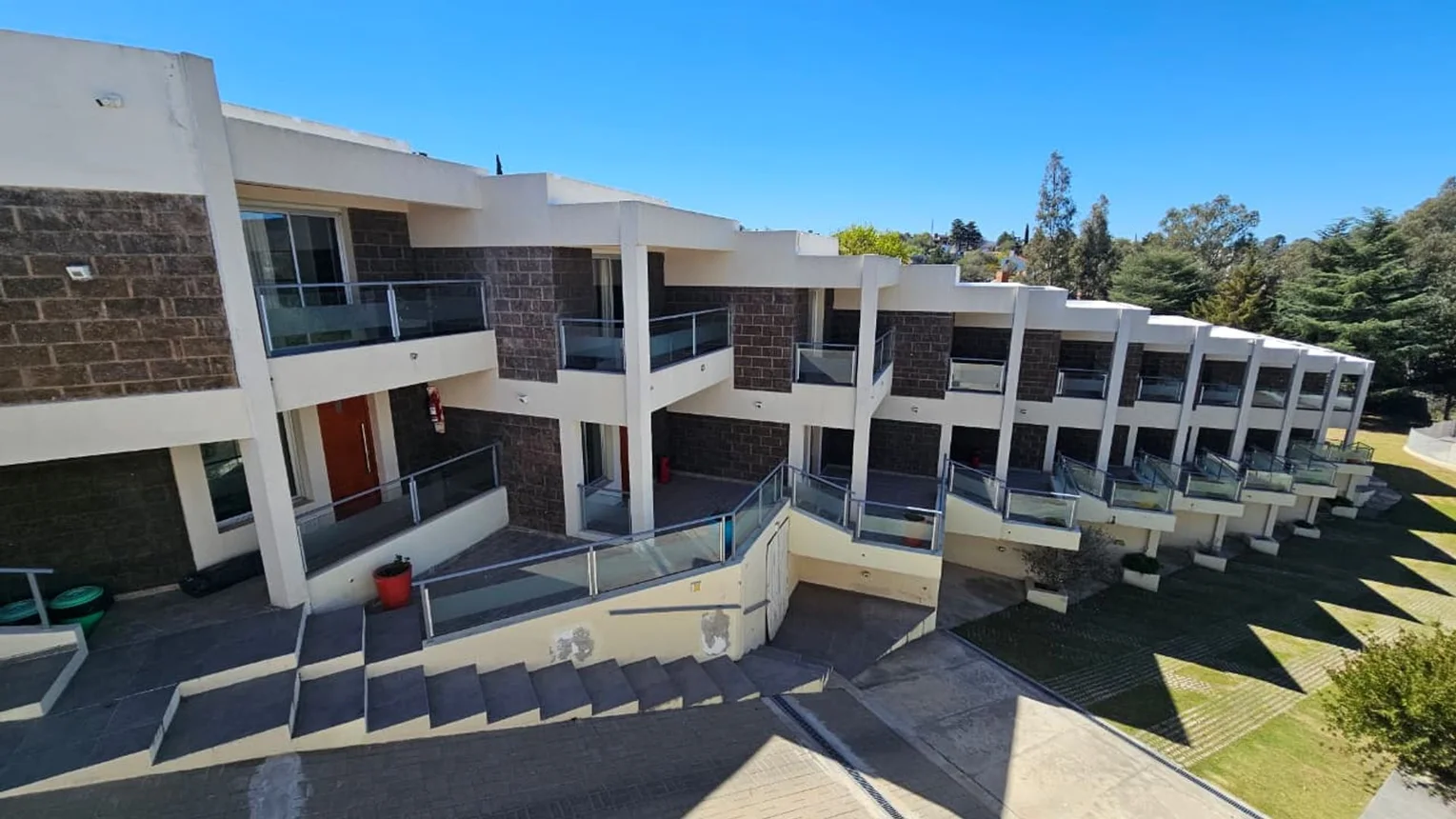Casa de 46 ambientes en venta en Villa Carlos Paz, Vivaldi 100, foto 3
