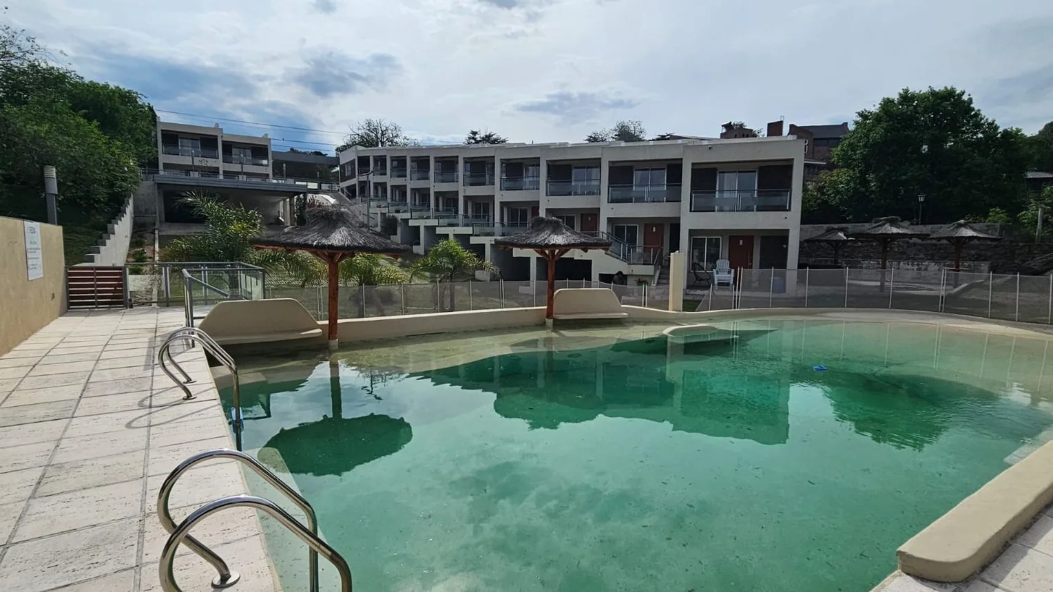 Casa de 46 ambientes en venta en Villa Carlos Paz, Vivaldi 100