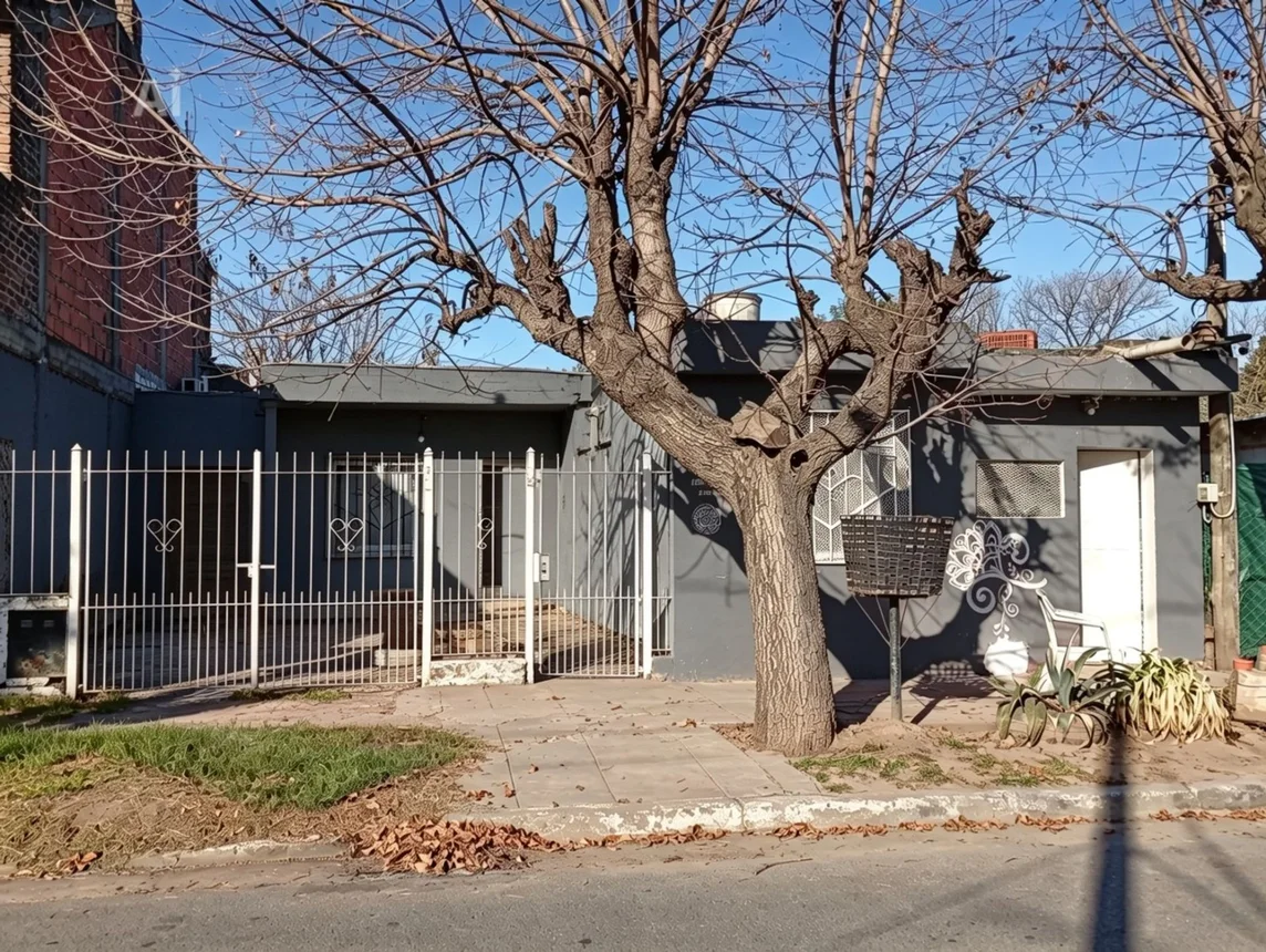 Casa en venta en Moreno