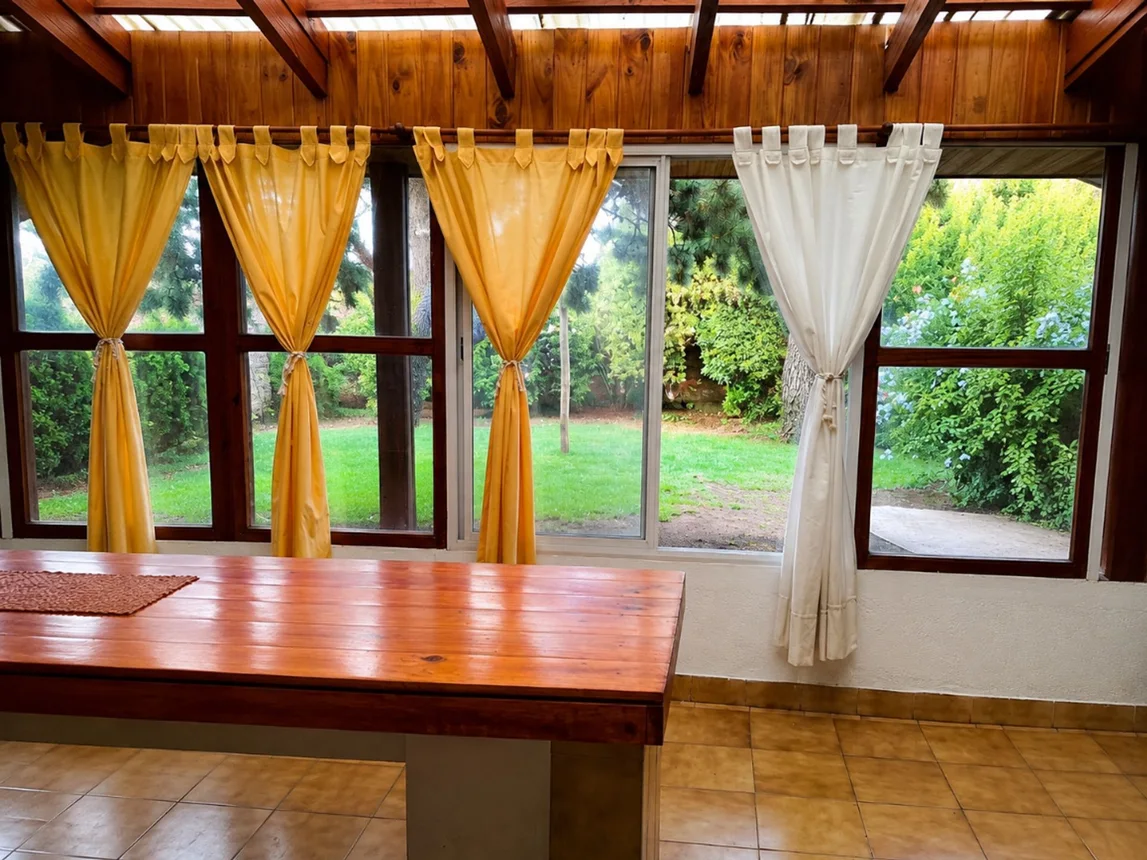 Venta casa de 7 ambientes – lote apto desarrollo, foto 3