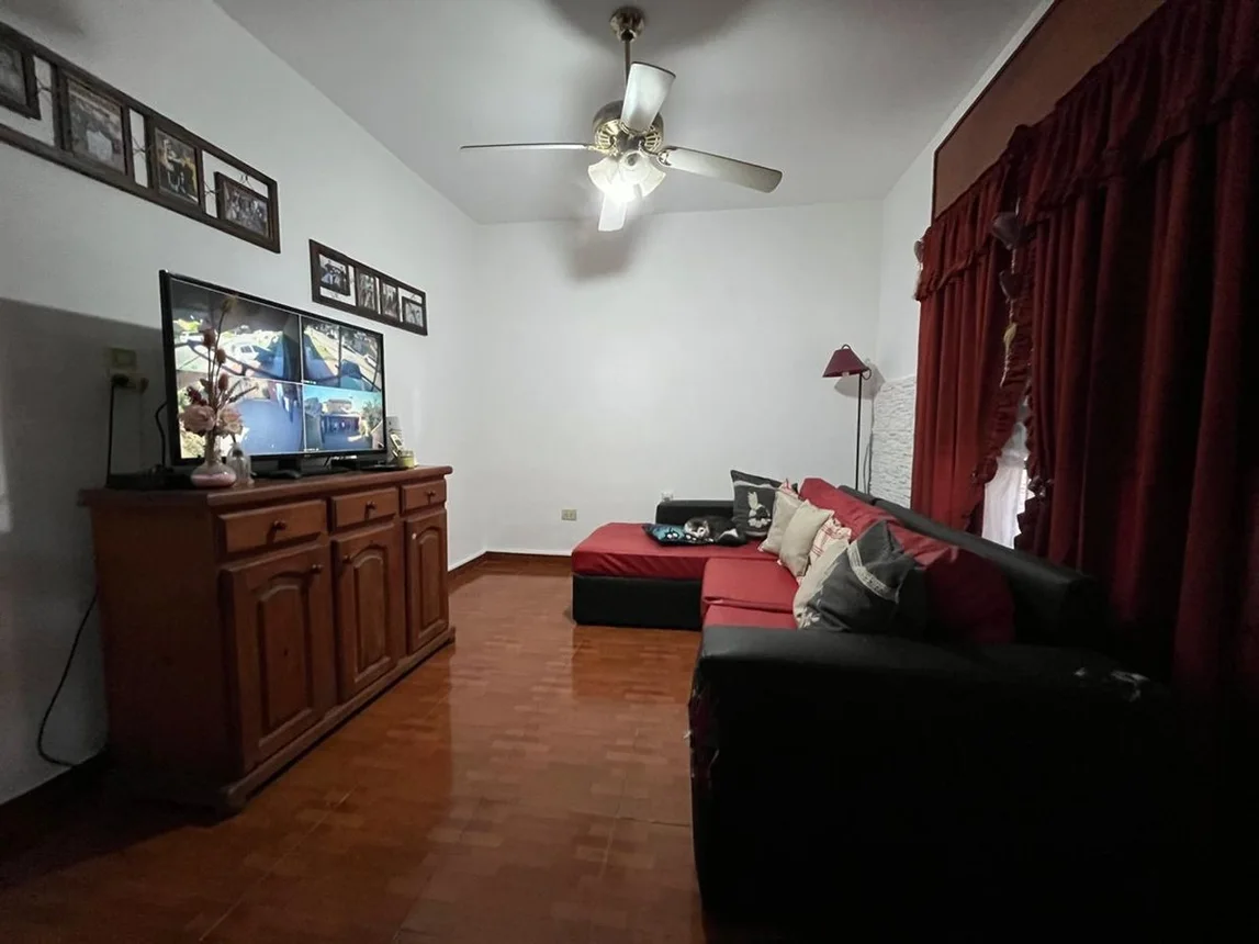 Casa en venta en Banfield, foto 5