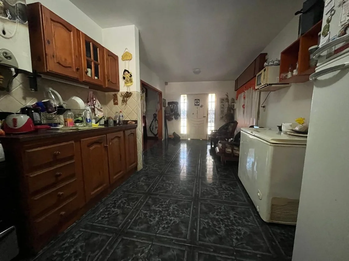 Casa en venta en Banfield, foto 2