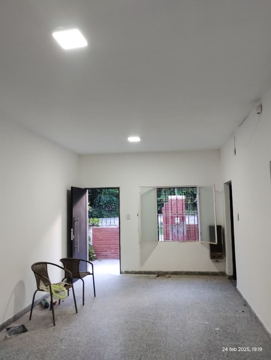 CASA VENTA MACROCENTRO APTA CREDITO 3 DORMITORIOS - foto 2