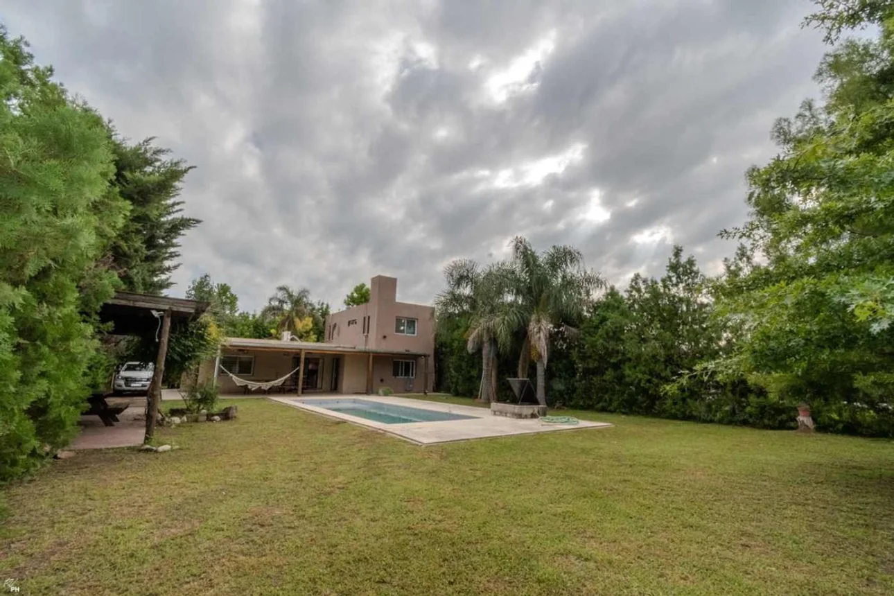 Casa en venta en Funes