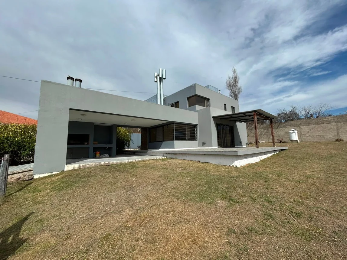 Venta casa en alta gracia, foto 1
