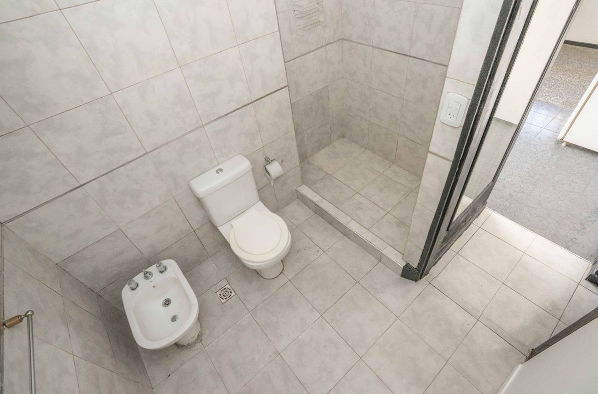 Foto 9 — VENTA PH 2 AMBIENTES C/PATIO EN BERNAL OESTE