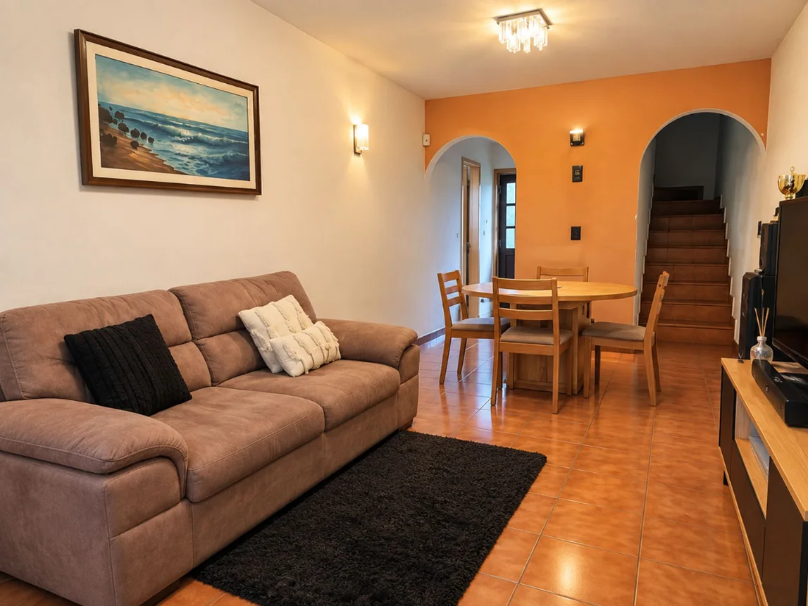 Casa tríplex en venta en Muñiz, foto 2