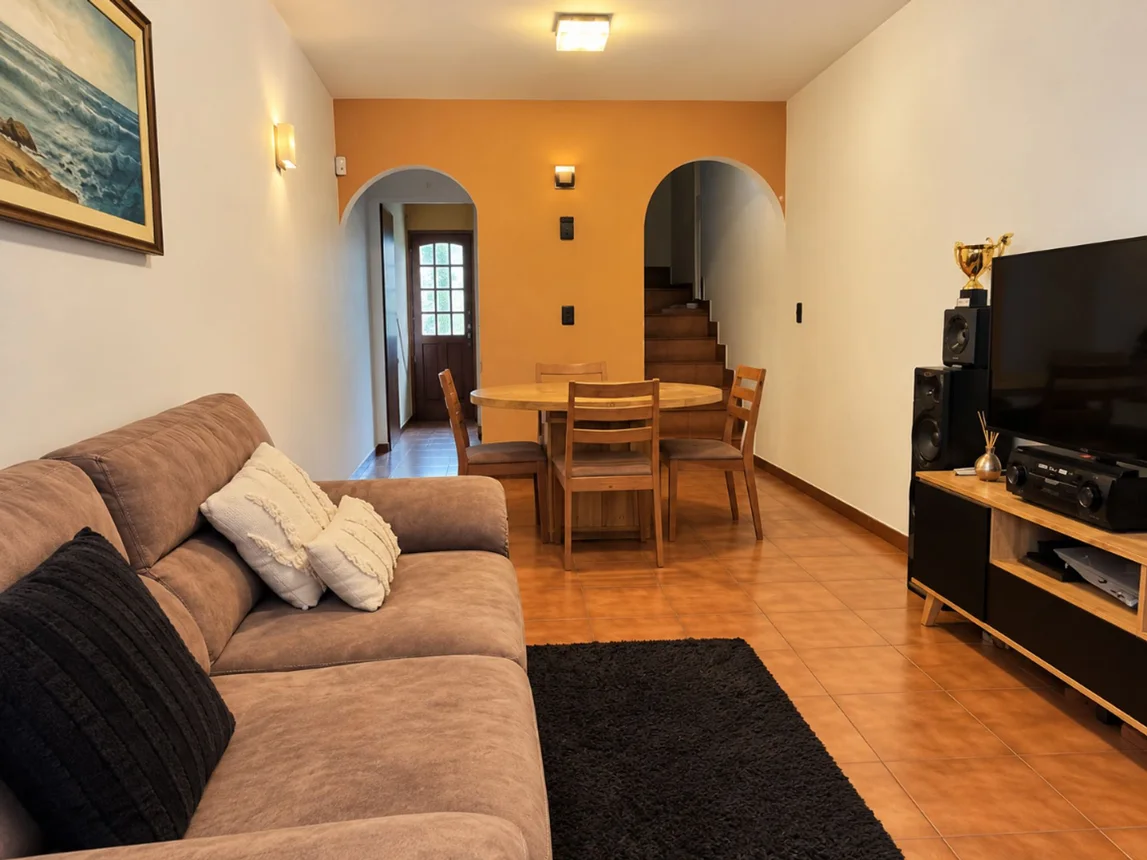 Casa tríplex en venta en Muñiz, foto 3