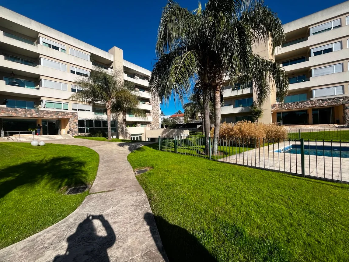 Departamento de 5 ambientes en venta en Córdoba, Ramón Cárcano 200, foto 2
