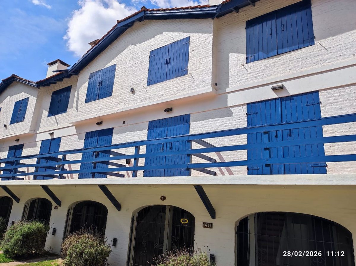 Foto 2 — Venta Pinamar Triplex 4 ambientes y dep cochera