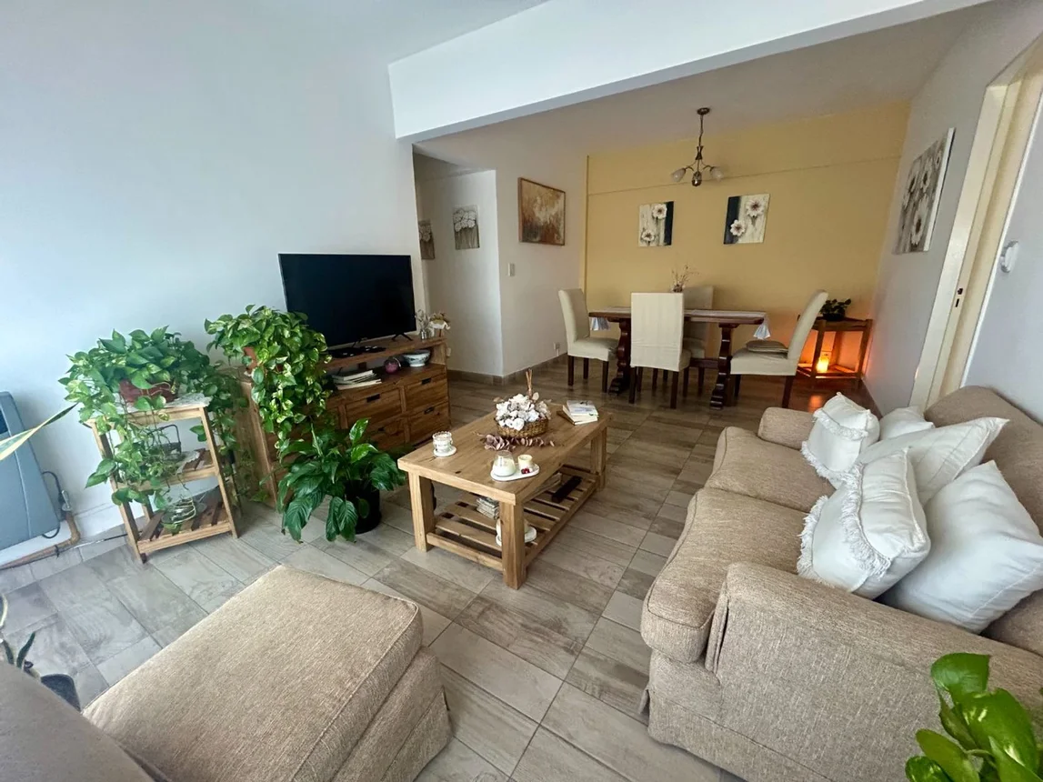Departamento de 4 ambientes en venta en Martínez, Caracas 2700