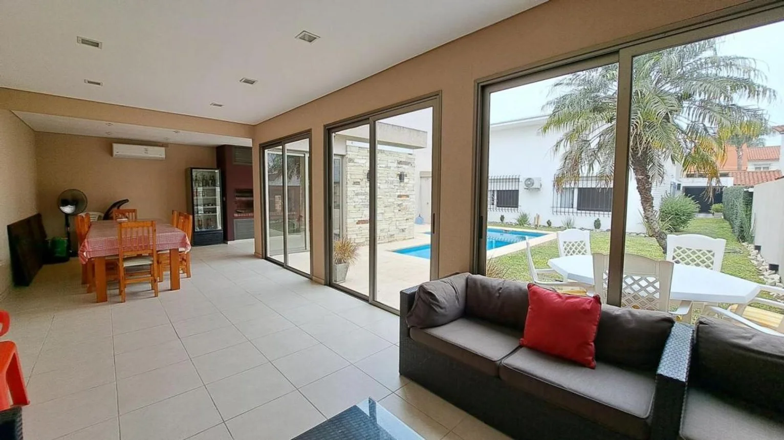 Casa en venta en Castelar, foto 4