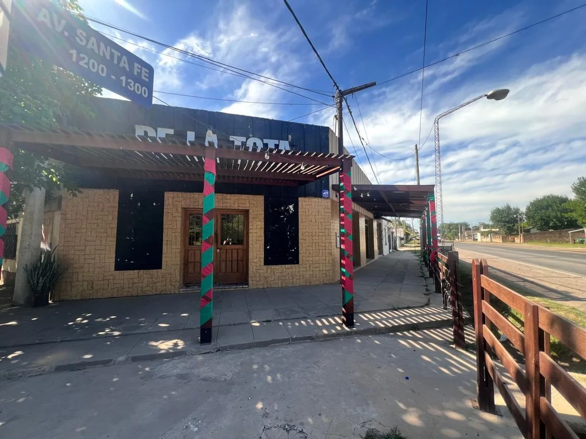 Venta de casa y local sobre ruta nelson, foto 1