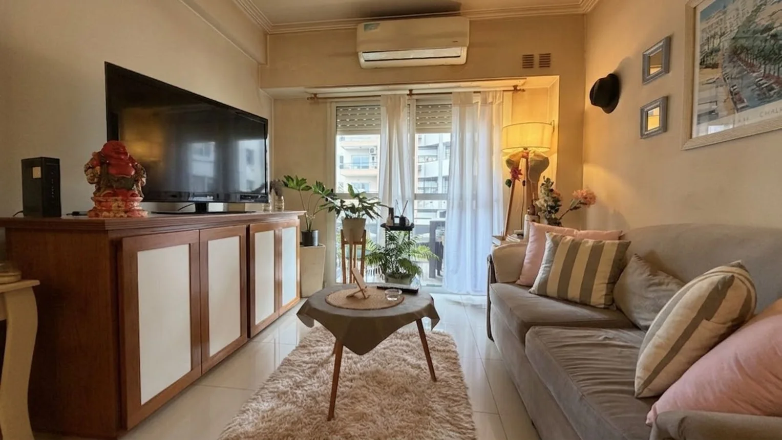 Departamento de 3 ambientes en venta en Lanús Este, Sitio de Montevideo 1200