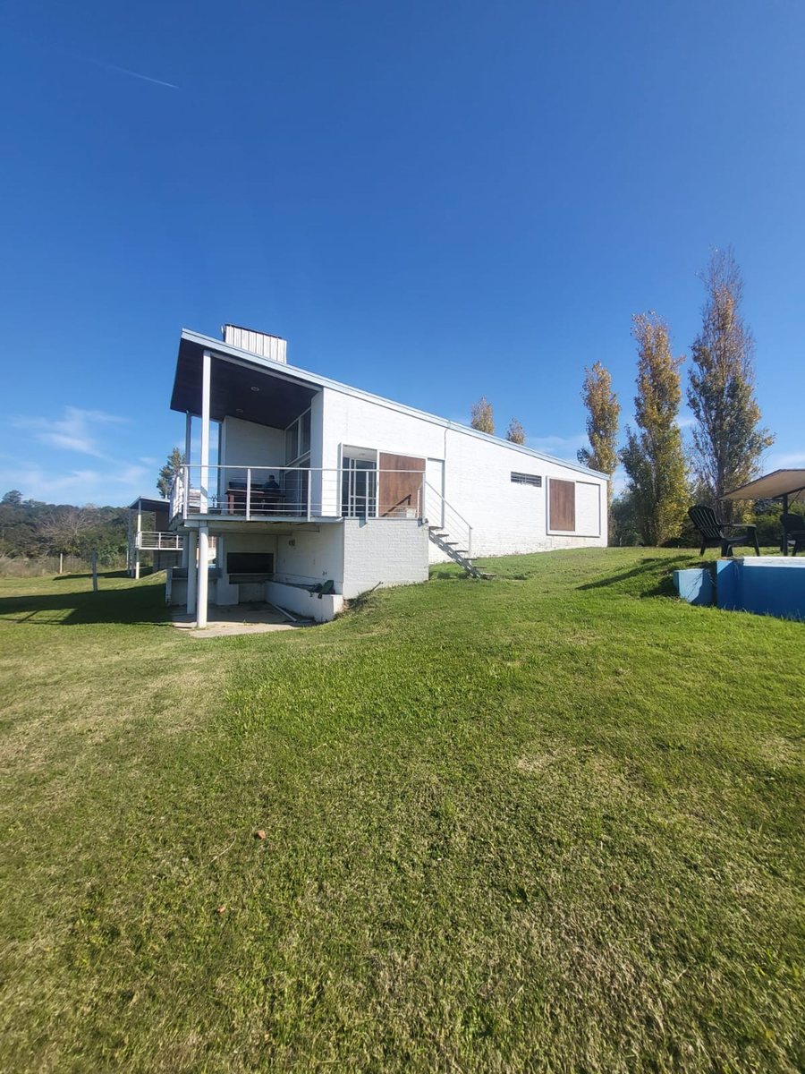 Quinta en venta, 1 dorm, frente a rio ubajay